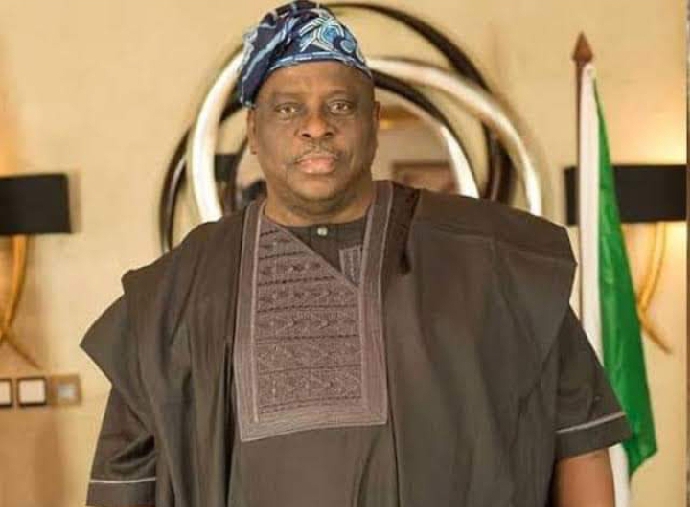 Ben Murray-Bruce announces the death of Senator Buruji Kashamu.